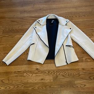 Womens cream colored Kit from the Kloth suede jacket